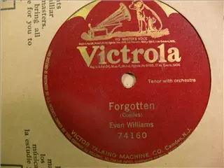 small_victrola 74160.webp